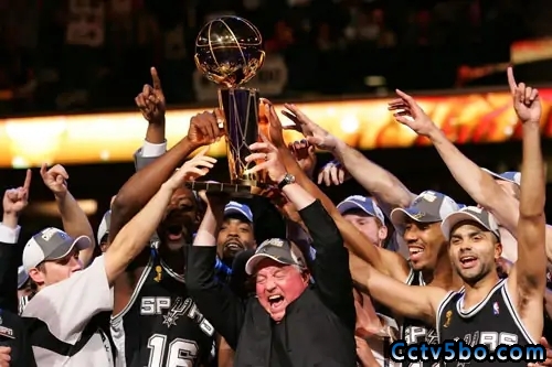 2007年NBA总决赛冠军马刺队