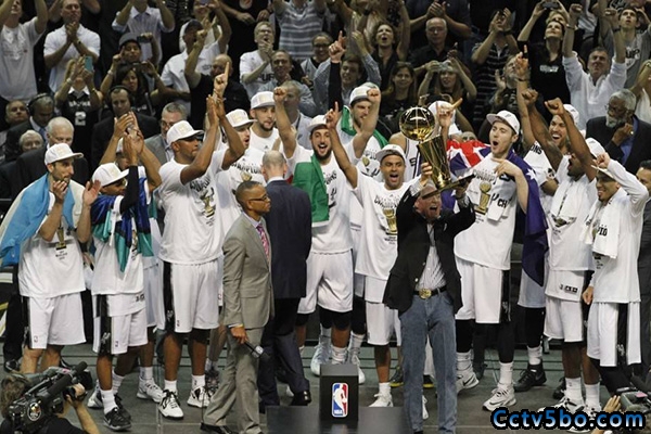 2009年NBA总决赛湖人夺冠