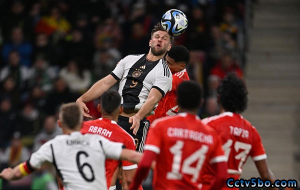德国  2 - 0  秘鲁