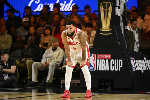 范弗里特赛季报销,火箭困境中寻转机