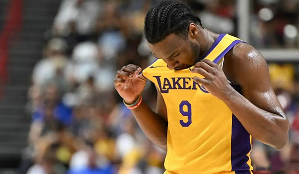 湖人季前赛惨败太阳：体系漏洞与未来隐忧