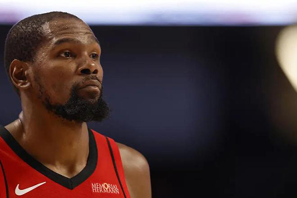 NBA多场赛事综述:库里杜兰特累麻,东契奇49分引遗憾
