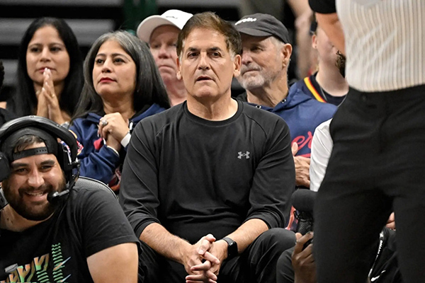 独行侠解雇总经理引连锁反应：东契奇交易成导火索