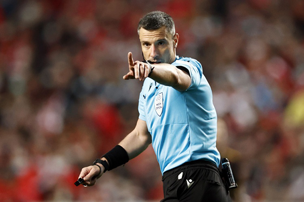 温契奇挂哨！欧足联指派斯洛文尼亚主裁执法切尔西VS巴萨焦点战