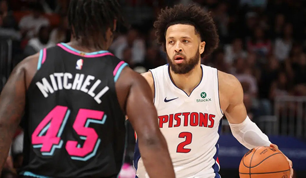 活塞险胜热火终结其6连胜，康宁汉姆率队稳居东部第一