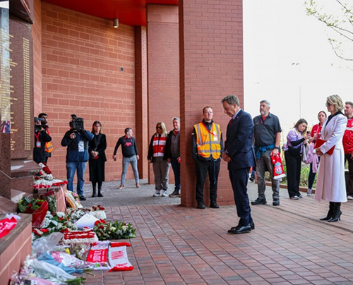 希堡报告出炉无一人负责！《卫报》：家属怒斥“正义缺席”