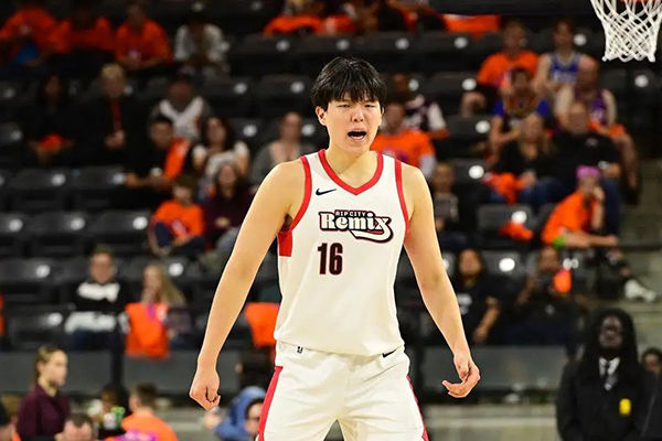 五天7000公里！杨瀚森奔波中书写成长篇章