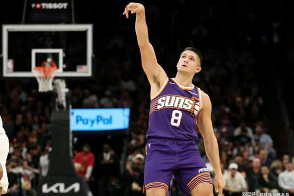 NBA常规赛:格雷森-阿伦攻防发力助太阳半场小胜森林狼