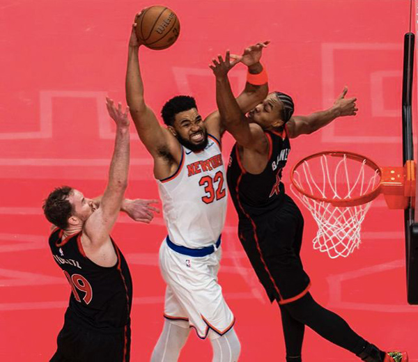 NBA杯1/4决赛：尼克斯6人上双胜猛龙，延续10连胜佳绩