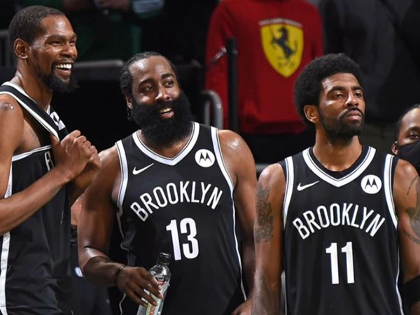 篮网弃 “巨头” 走养成路:学火箭囤新星,26-27赛季可期