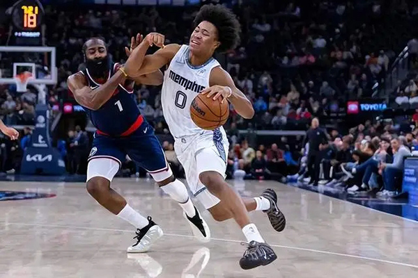 快船四连败跌至西部倒数二:“总冠军”成休赛期最大笑话