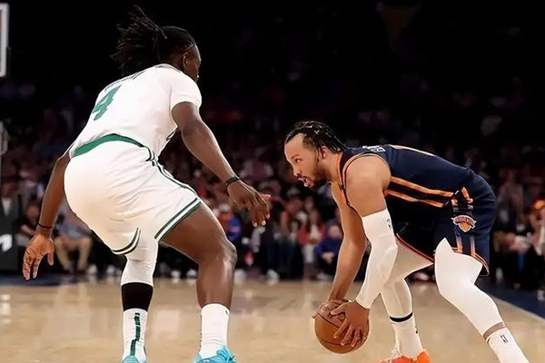 尼克斯夺冠:荣耀、打破魔咒与奋斗者的荣光