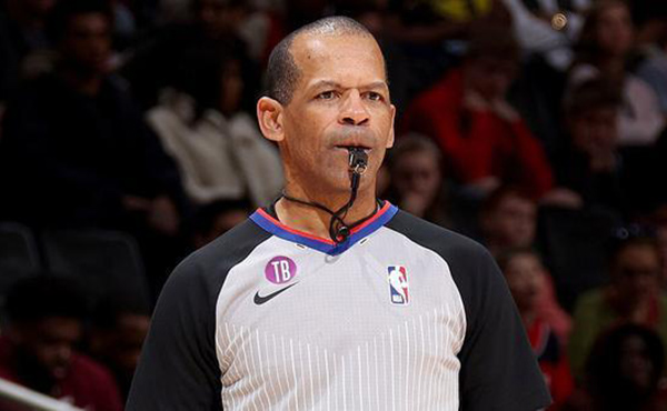 前NBA裁判埃里克·刘易斯重返联盟 先执裁G联赛
