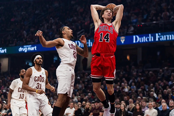 骑士主场再负公牛遭3连败 加兰空砍35分创赛季新高