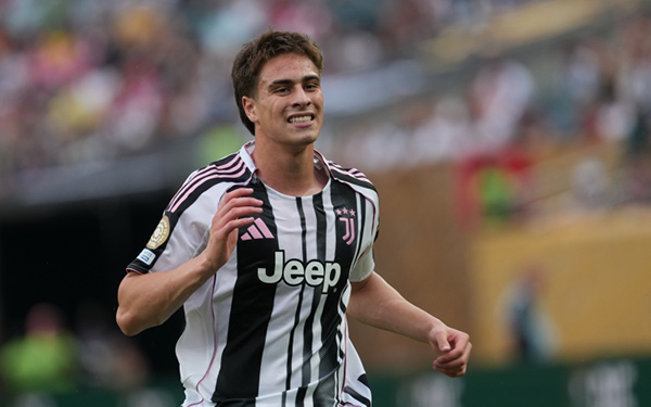 收入差4倍！米体：伊尔迪兹向尤文索要500万+年薪，对标队友戴维