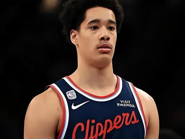 洛佩斯爆发尼德豪泽护航,快船逆转开拓者获大胜