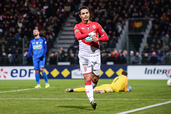 法媒爆料：本耶德尔9个月第3队，自由身闪电签约维达德