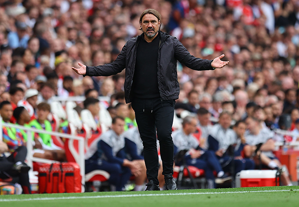 利兹联主帅开炮：曼联享特权，我们靠主场火力争破偏哨