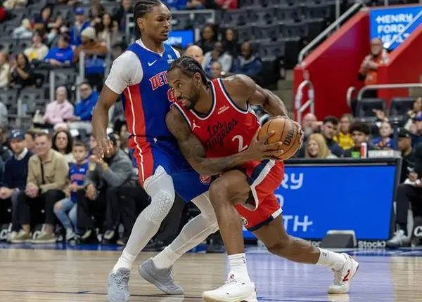 快船末节逆转活塞完成双杀 距西部第十仅一胜差