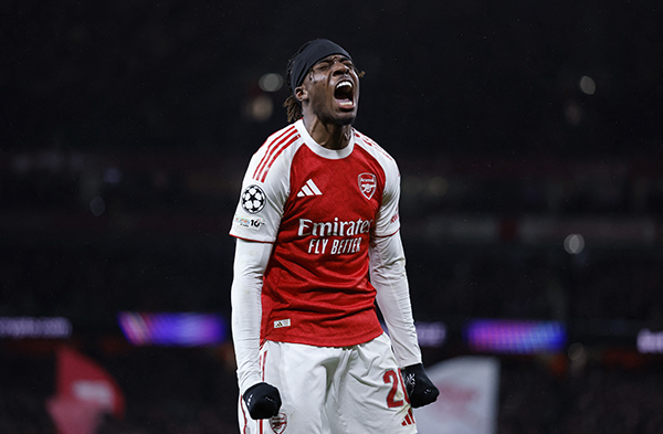 评论员狠批马杜埃凯：小聪明丢点，主帅应剥夺其主罚权