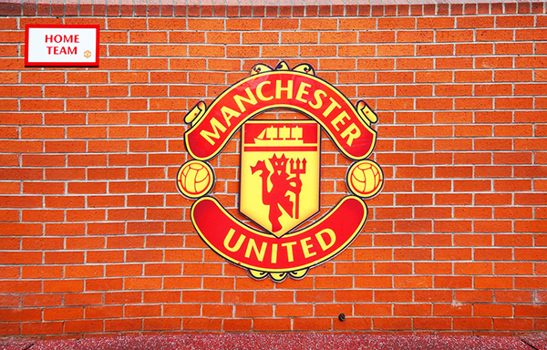 电讯报：曼联计划季中飞沙特踢友谊赛，填补杯赛出局财政缺口