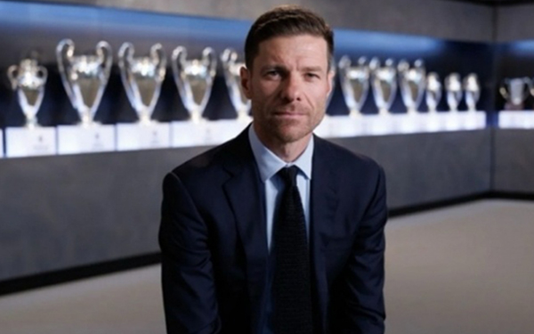 阿隆索的皇马梦仅半年：从“终极归属”到“黄粱一梦”