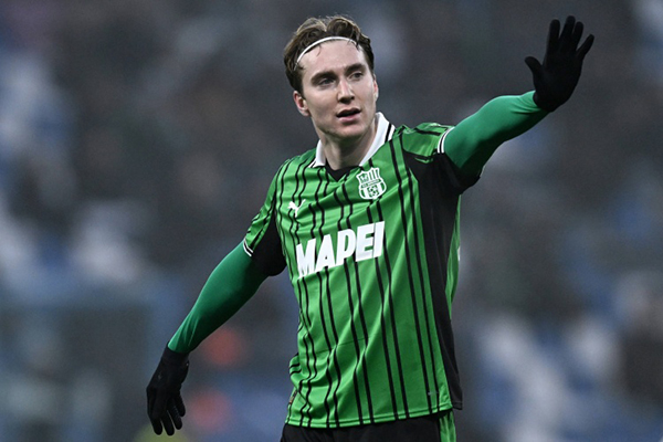 迪马济奥：紫百合抢租萨索洛中场，保级即砸1200万欧强制买断