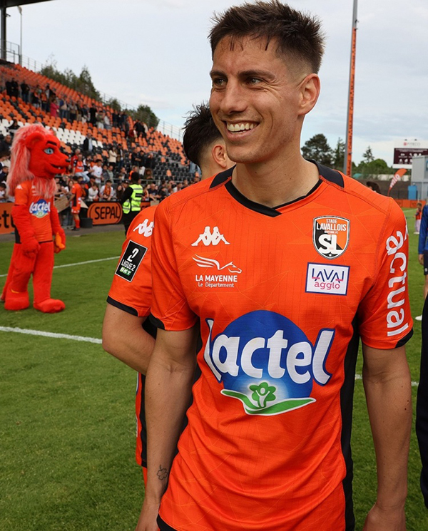 官方确认！法乙拉瓦勒31岁铁闸佩勒纳尔转战中超，加盟梅州客家