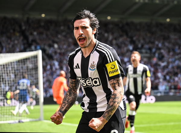 意媒头版:尤文“卖一买二”策略,库普梅纳斯离队换凯西+托纳利加盟