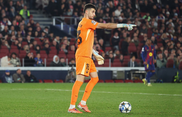 科贝电台拆解争议：霍安·加西亚先触球，巴萨点球哨响被推翻