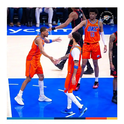 雷霆主场两连败无缘73胜纪录，猛龙4连胜稳坐东部第三