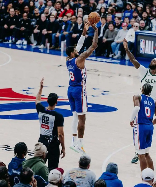 76人三杀雄鹿终结两连败,战绩超上赛季全季